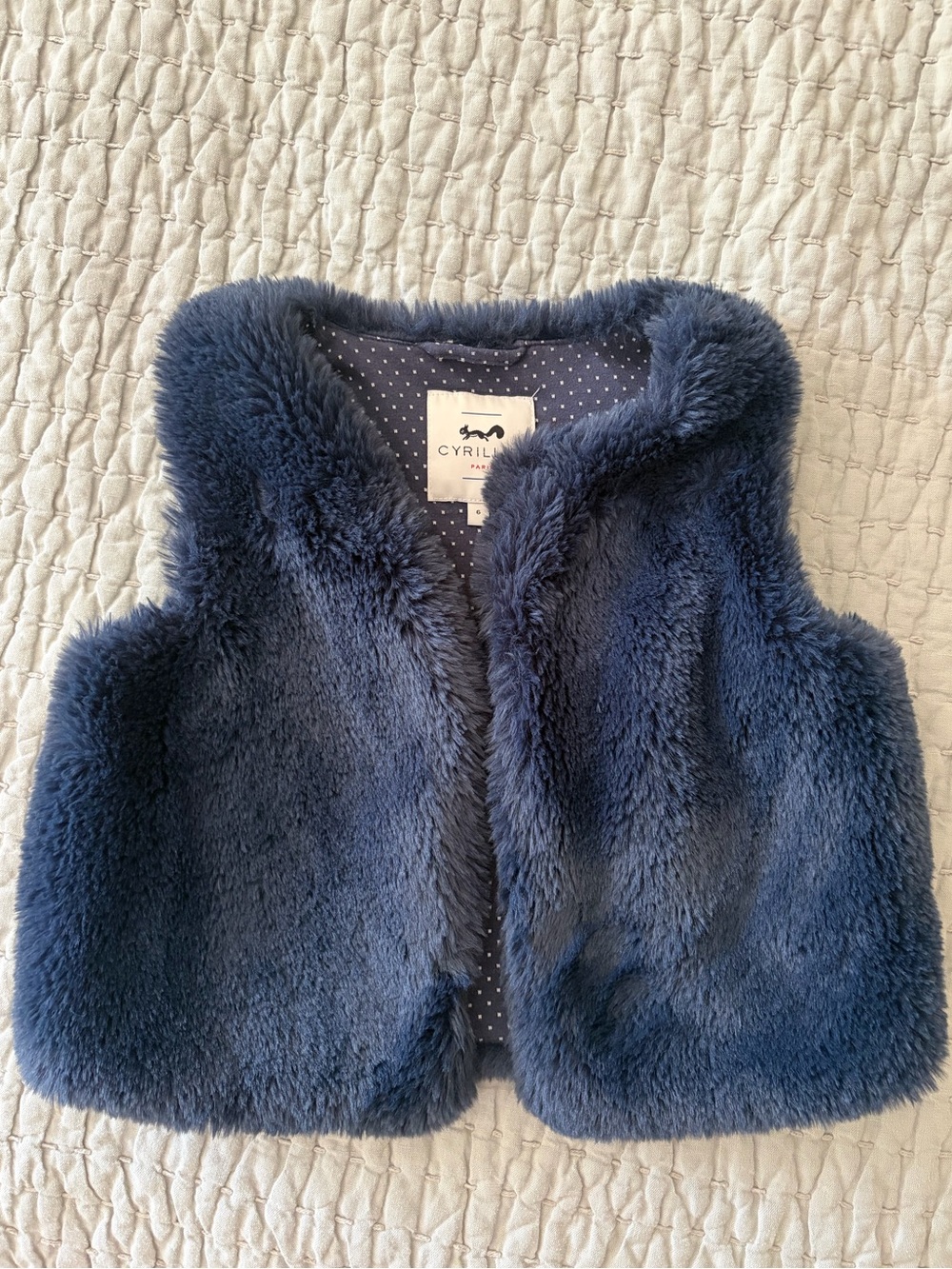 EUC Cyrillus Faux Fur Navy Vest - Size 6